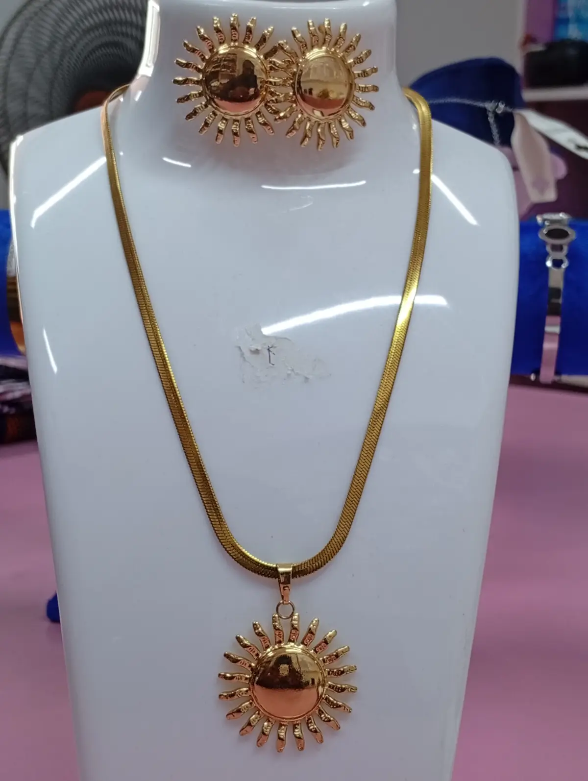 Busy Varieties Store - Image 2