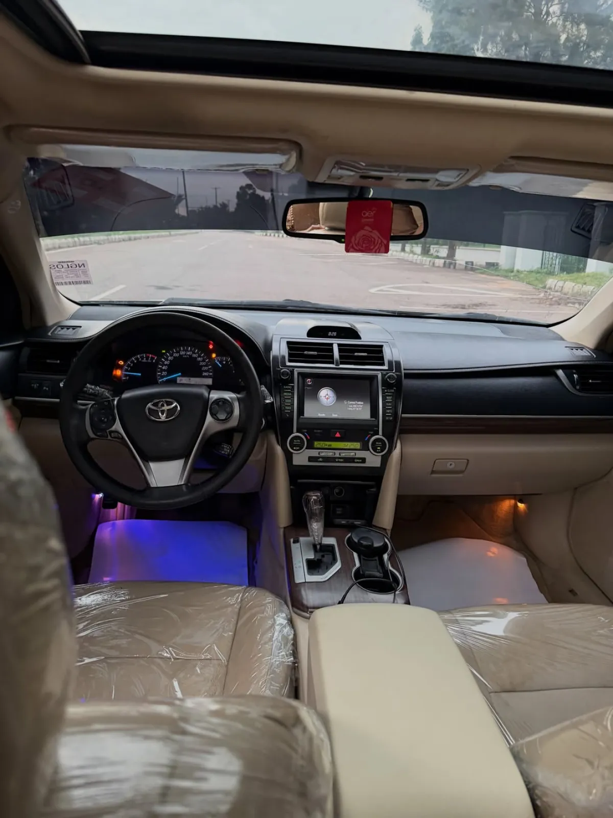 Toyota Camry - Image 7