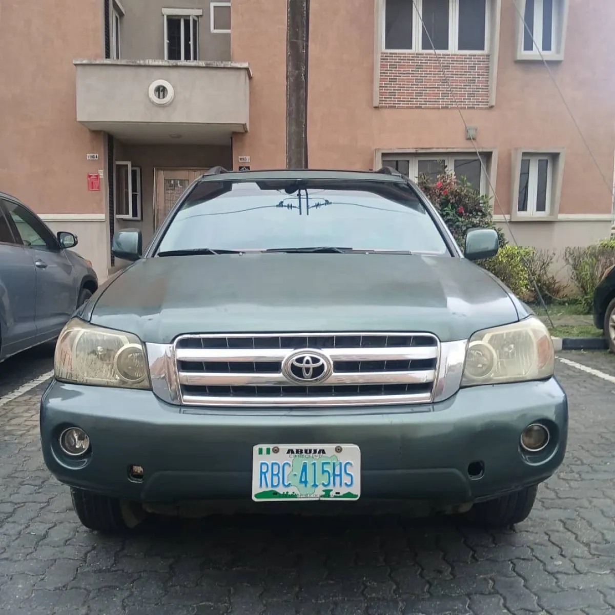 Clean Registered 2005 Toyota Highlander Limited Full Option - Image 1