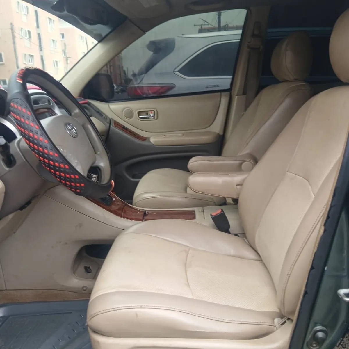 Clean Registered 2005 Toyota Highlander Limited Full Option - Image 4