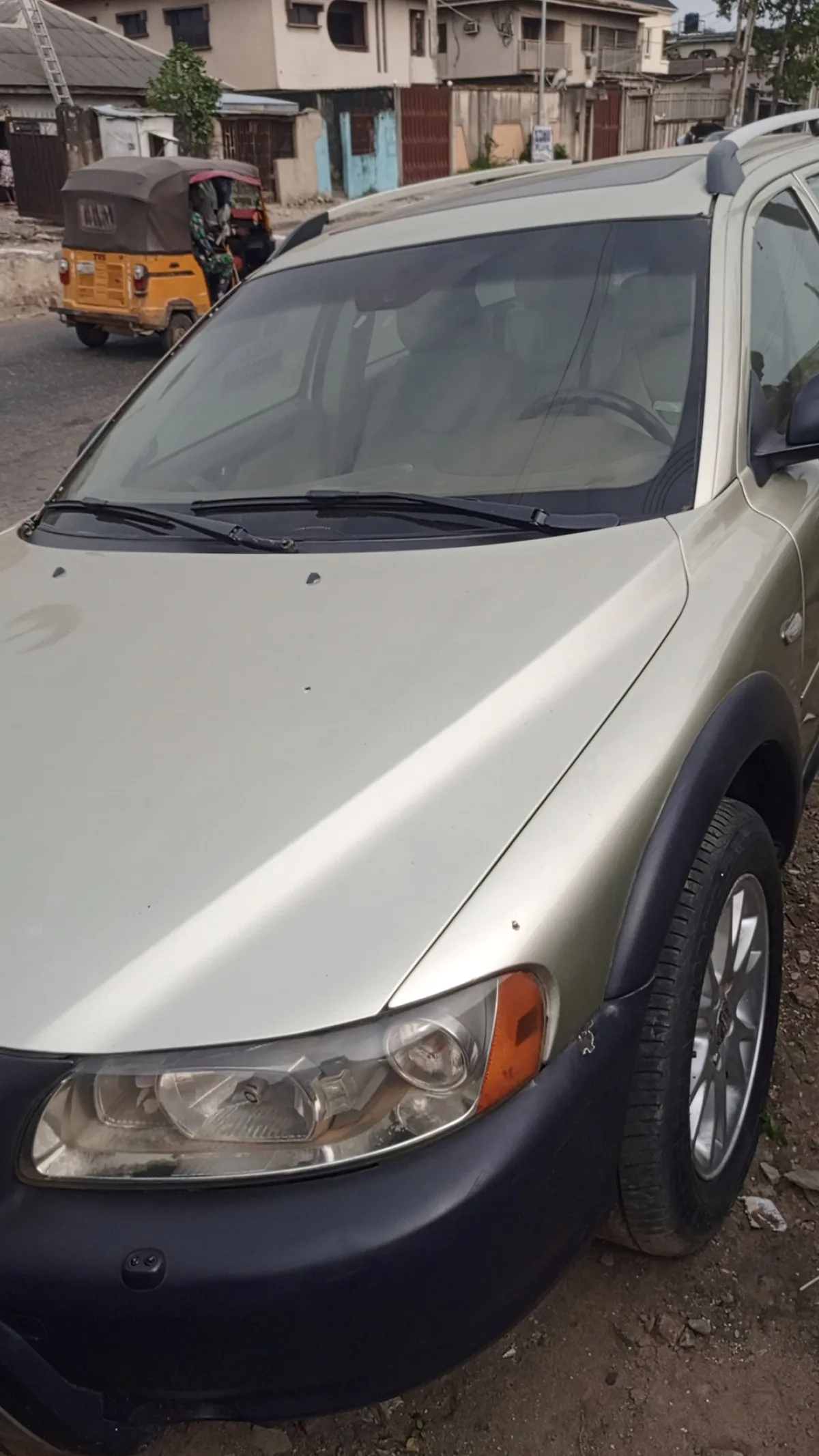 Volvo V70 Wagon car 2006 Model - Image 7