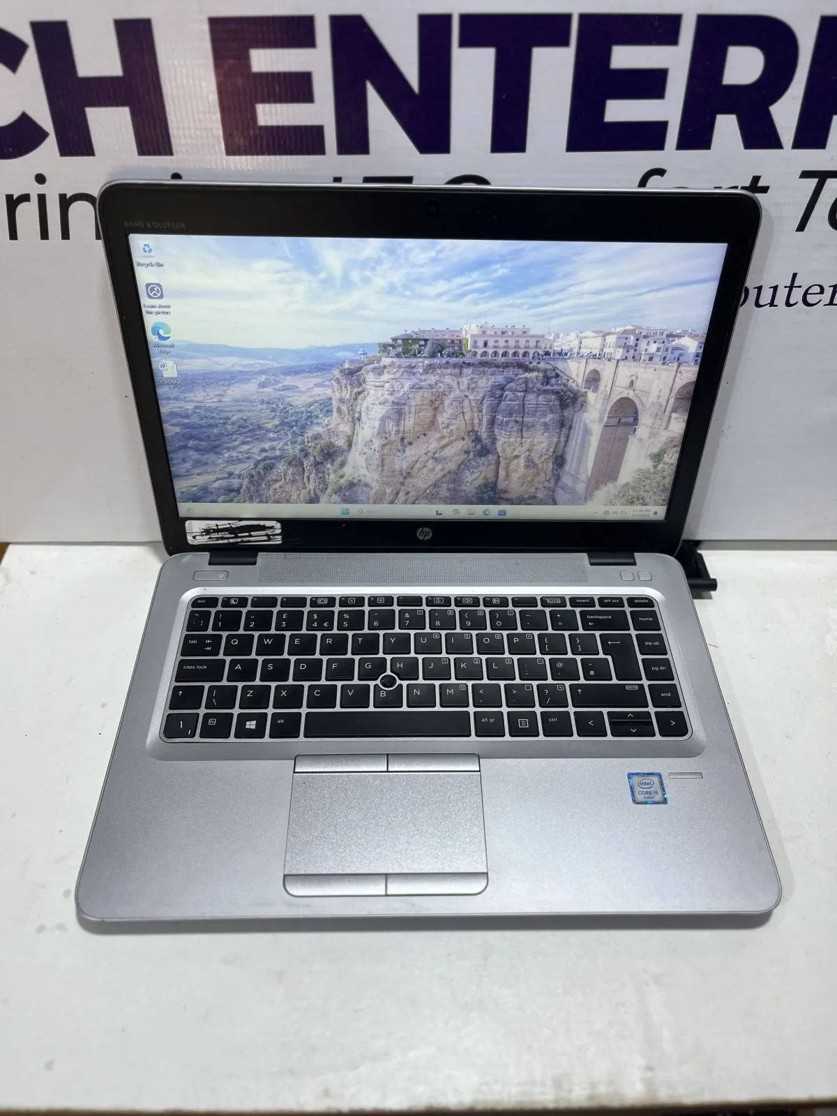 HP Elitebook 840 G3 - Image 1