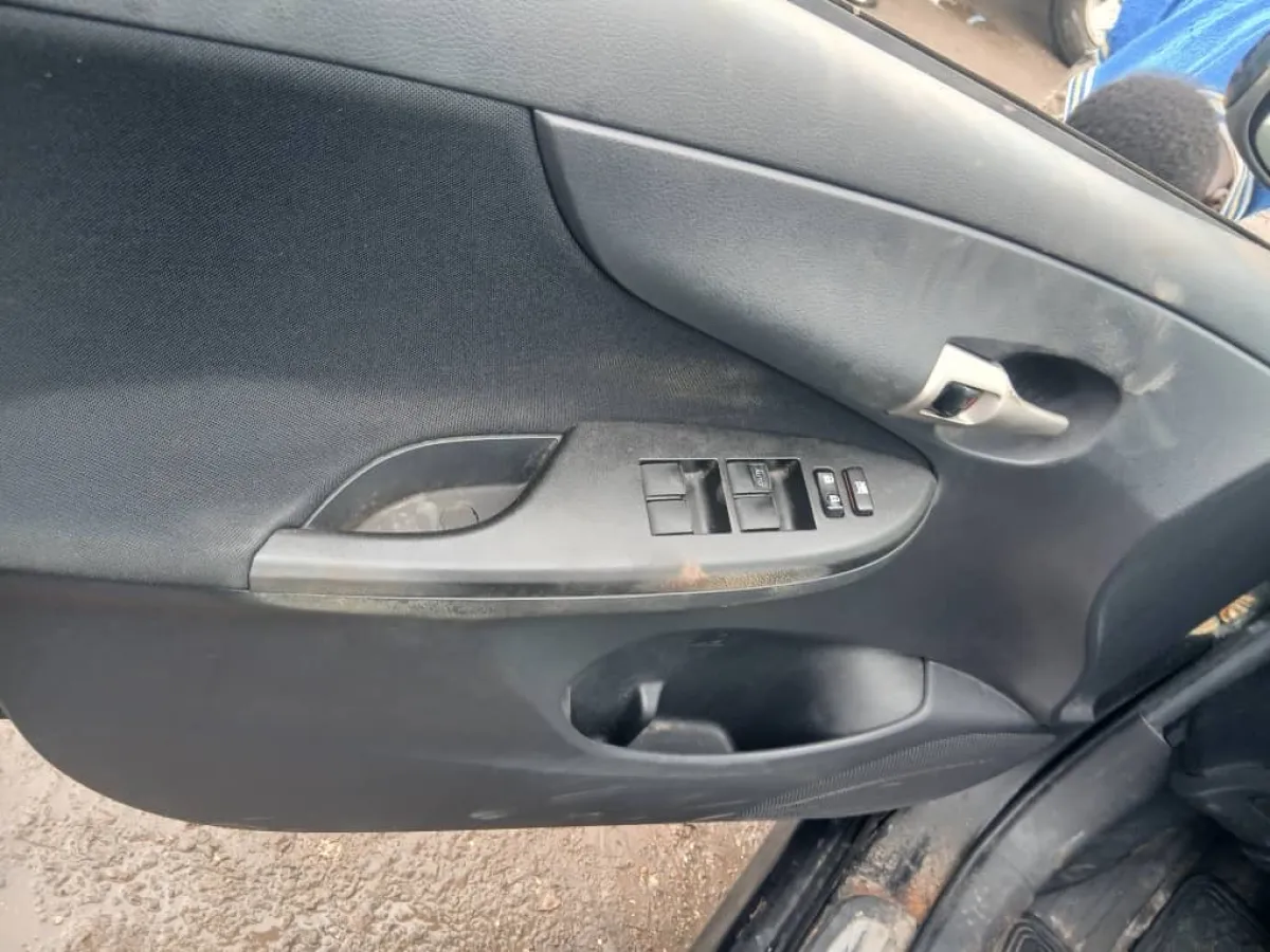 Foreign Used 2009 Toyota Corolla Sport Manual - Image 3