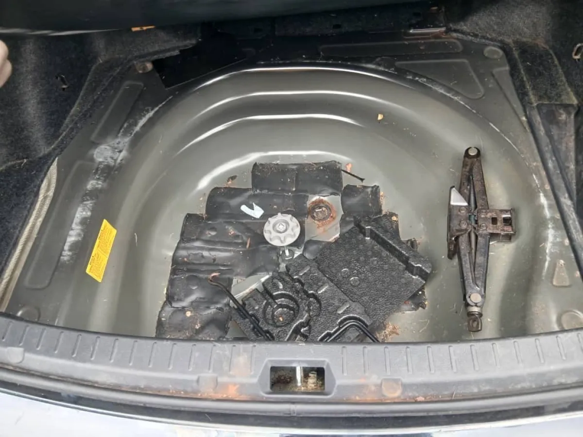 Foreign Used 2009 Toyota Corolla Sport Manual - Image 5