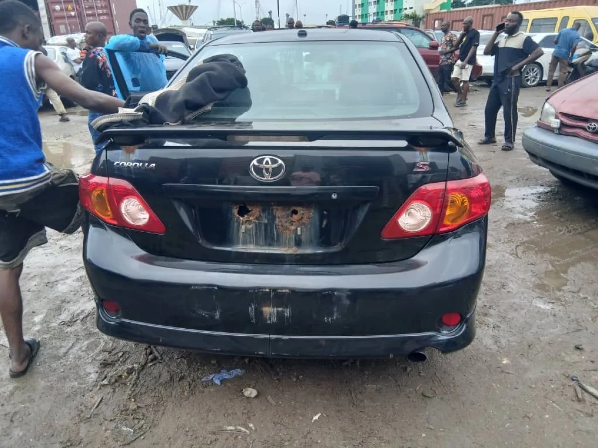 Foreign Used 2009 Toyota Corolla Sport Manual - Image 10