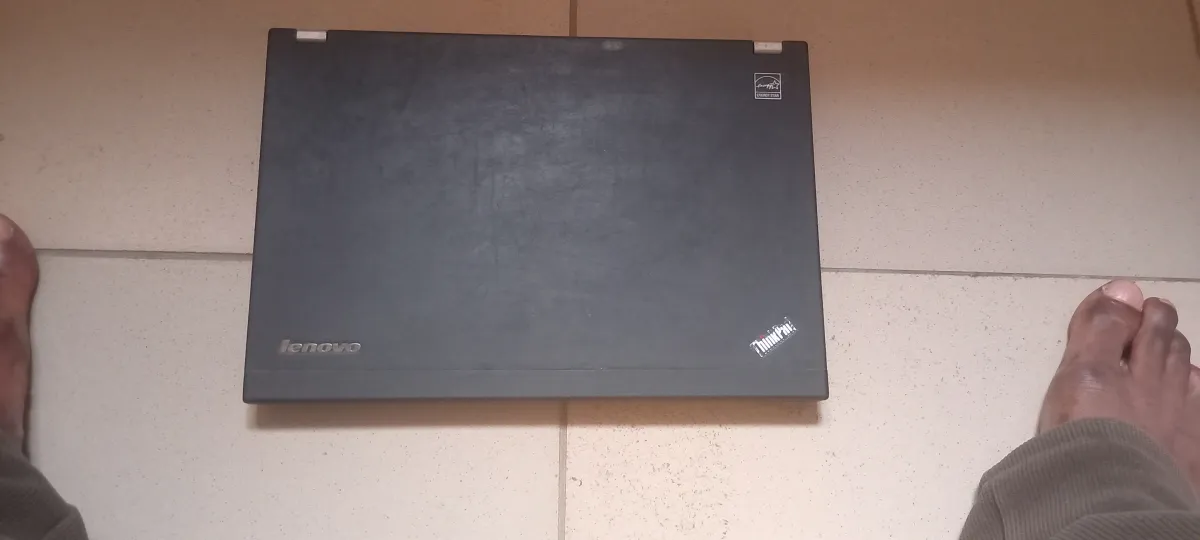 Laptop - Image 2
