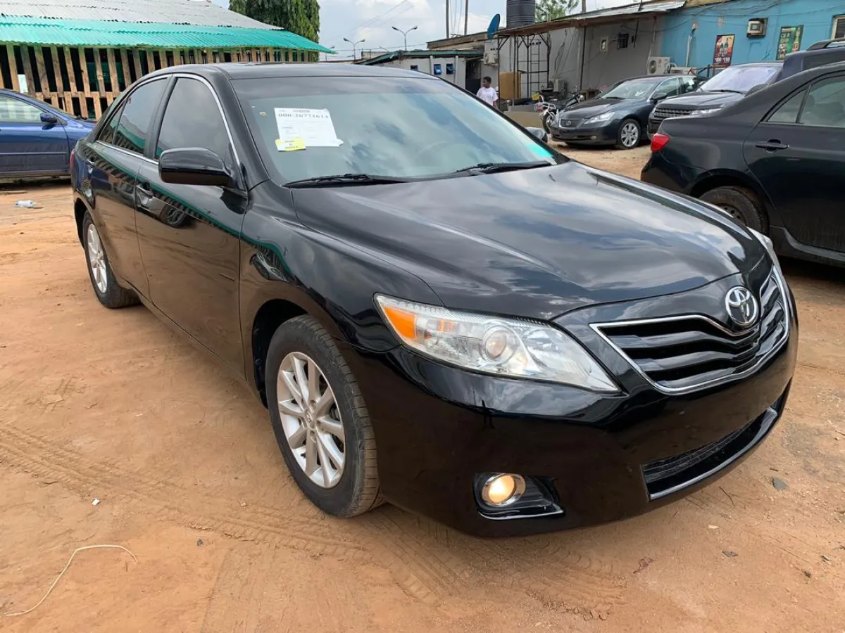 Clean Toyota Camry Xle Full OPtion - Image 1