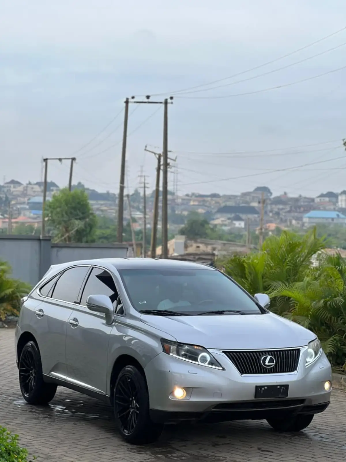 DIRECT TOKS 2012 LEXUS RX350 - Image 3
