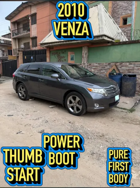 Pure First Body 2010 Toyota VENZA AWD V6