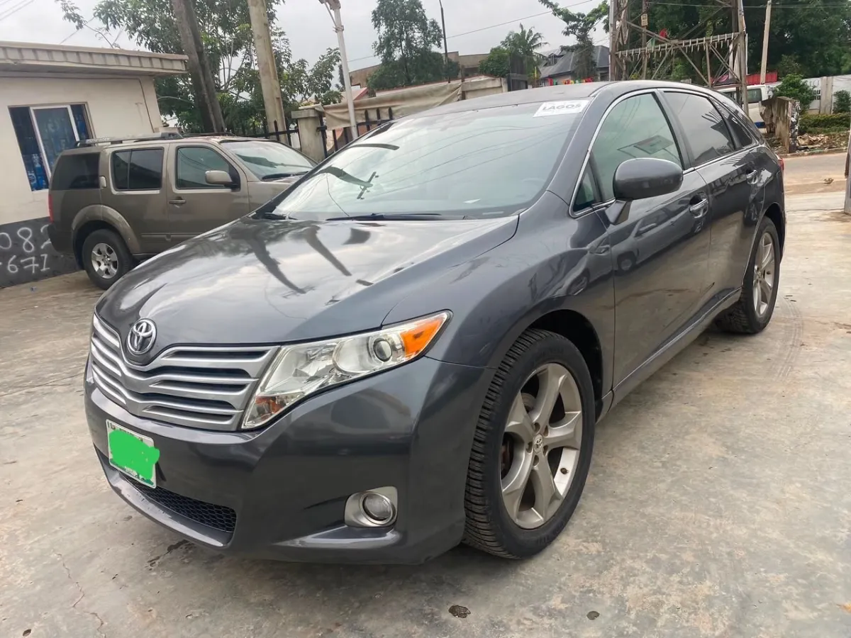 Pure First Body 2010 Toyota VENZA AWD V6 - Image 6