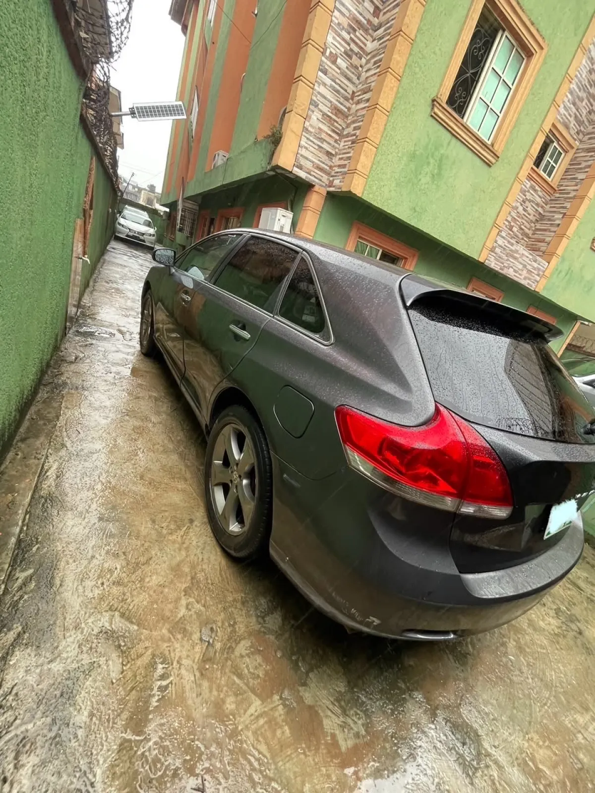Pure First Body 2010 Toyota VENZA AWD V6 - Image 10