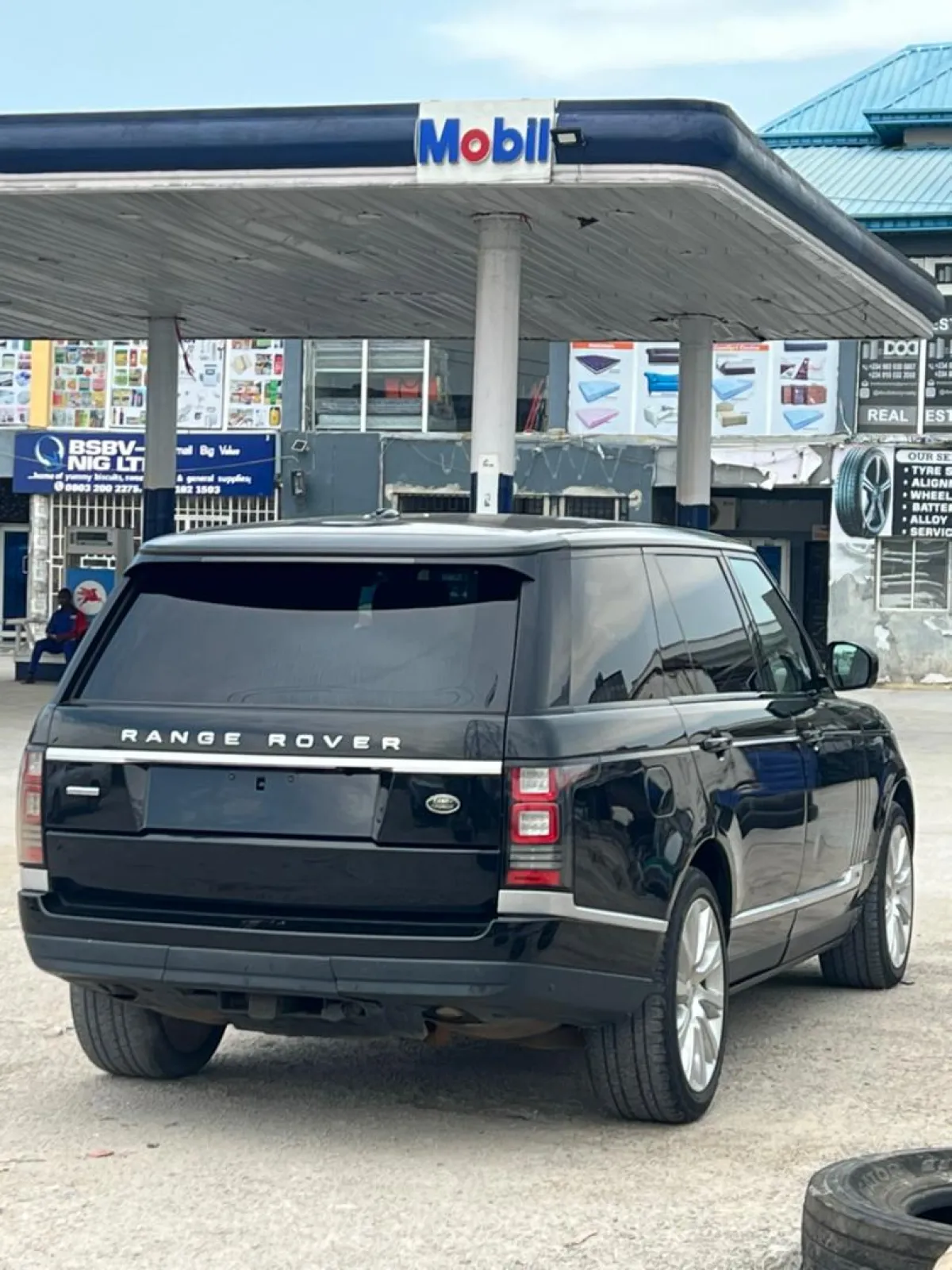 RANGE ROVER VOUGUE (SUPER CHARGENGE) - Image 8