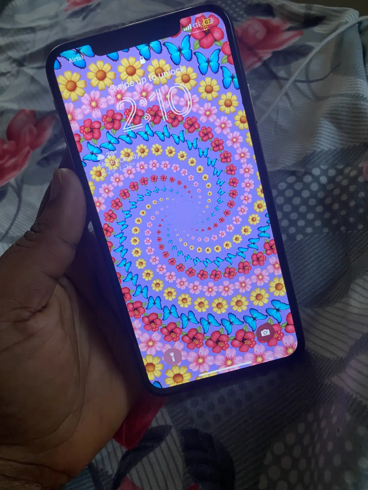 Rose gold iPhone XS Max - Image 1