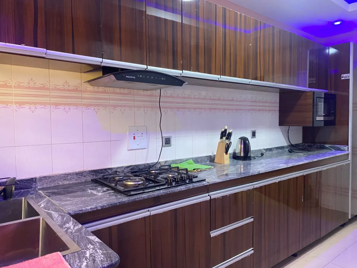 GLORY APARTMENT - Image 5