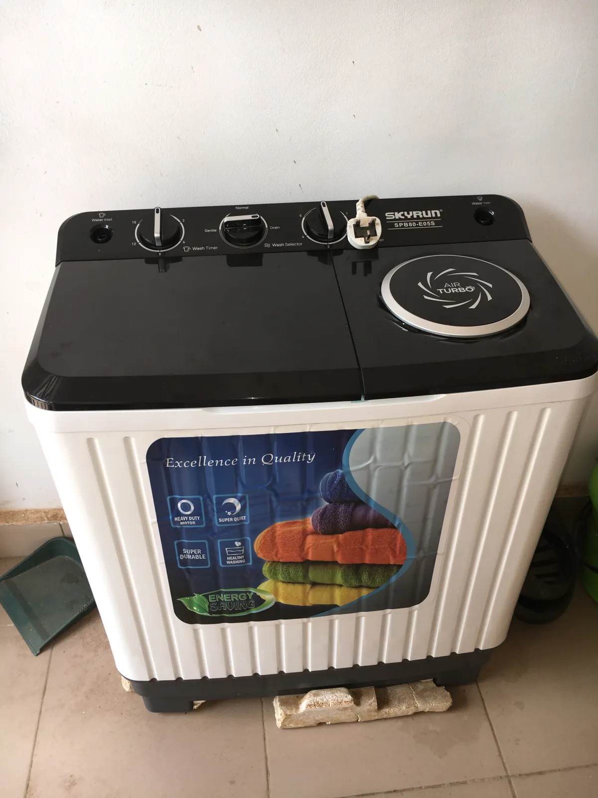 Skyrun washing machine 6kg - Image 2