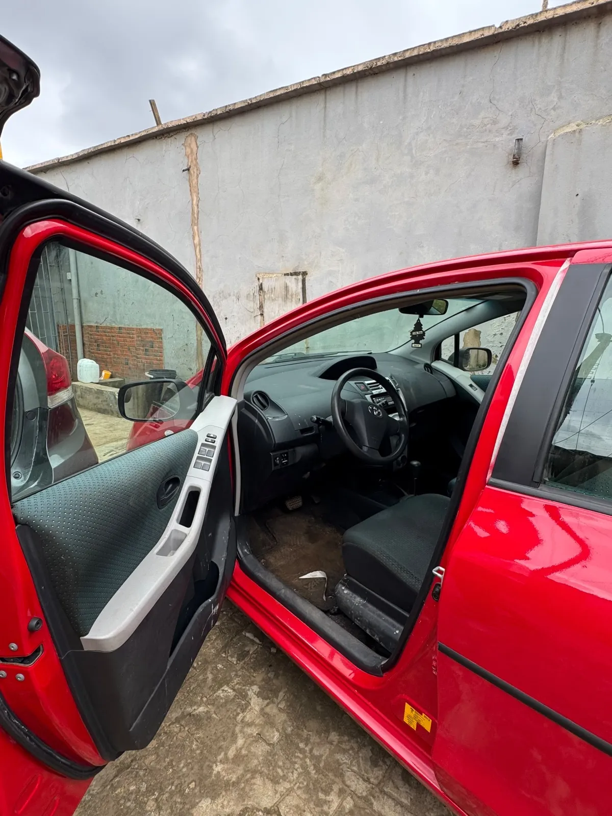 Foreign Used 2007 Toyota Yaris 1. 3 VVTi - Image 2