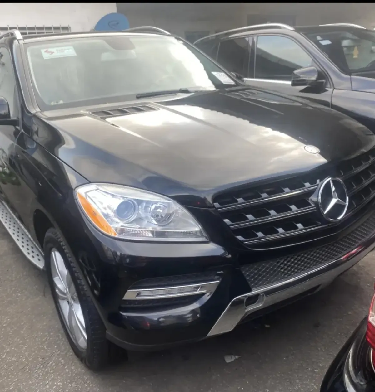 2010 model Mercedes Benz ML350 - Image 2