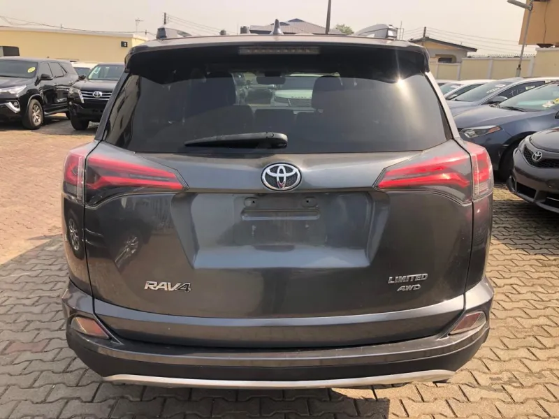 TOYOTA RAV 4 2018 MODEL