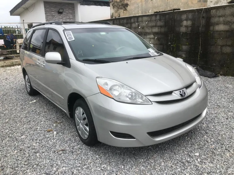 Toyota Sienna 2008 Tokunbo Full Option
