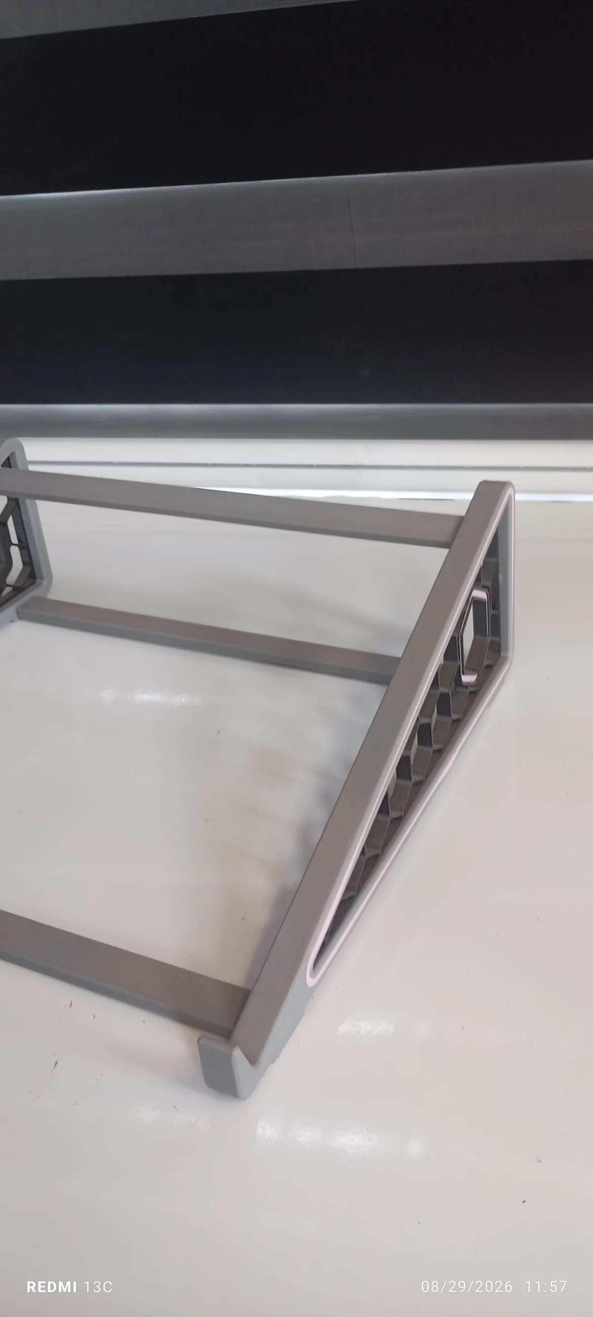 Black plastic laptop stand - Image 2