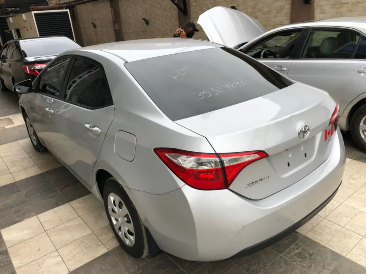 2015 Model Toyota Corolla LE ( Tokunbo ) Very Clean - Image 3