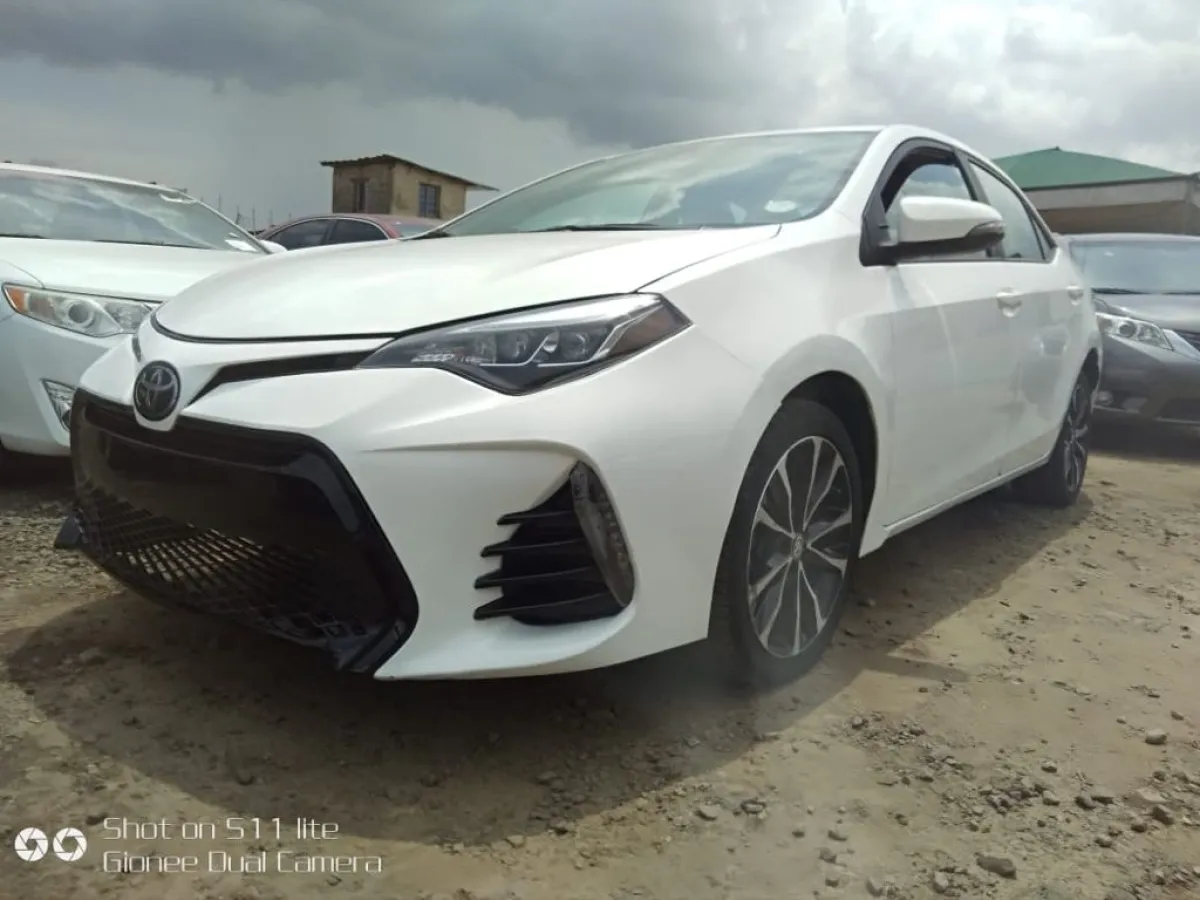 Toyota Corolla 2018 Sports Toks - Image 4