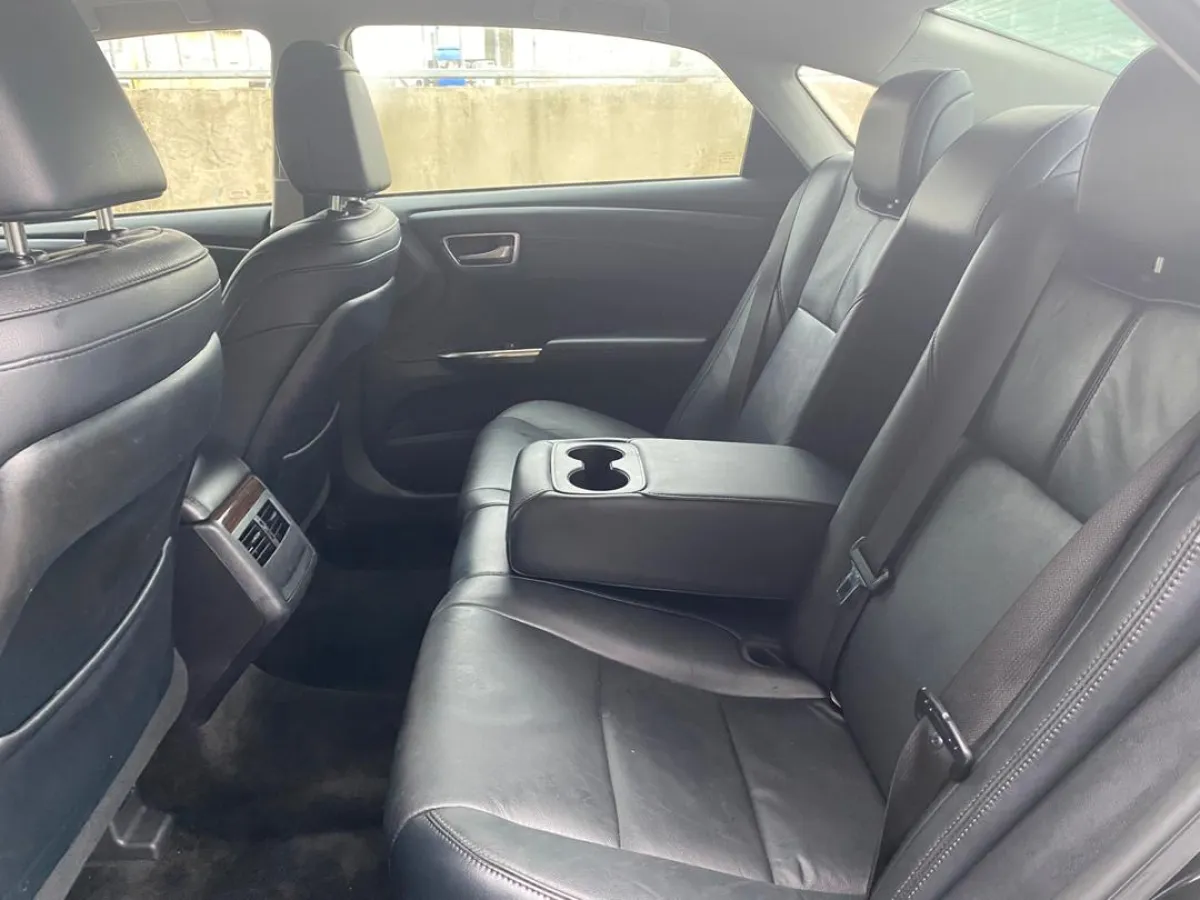 Top Of The Class Super 2015 Toyota Avalon Xle - Image 3
