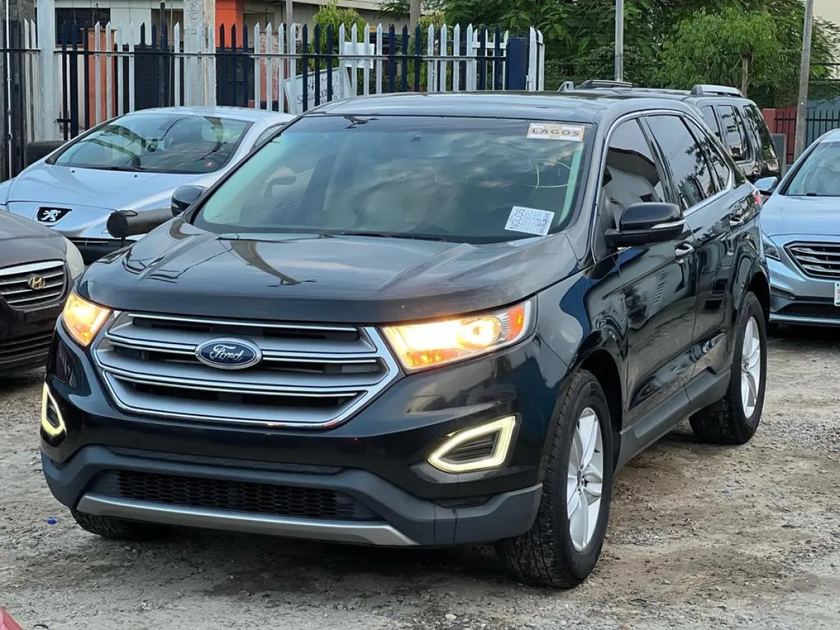 2015 Ford Edge SEL AWD - Image 3