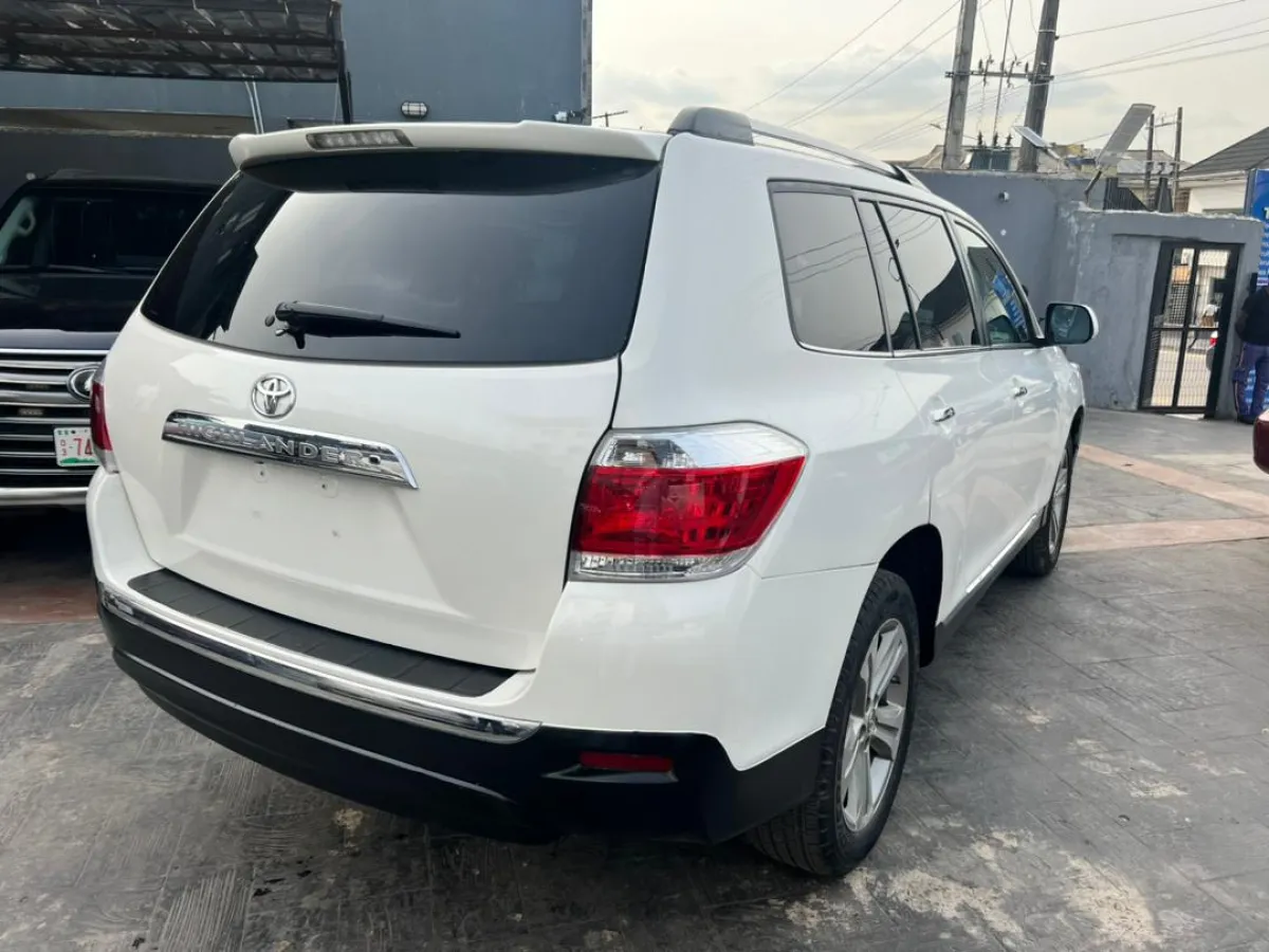 Direct Tokunbo Toyota Highlander 2013 Limited - Image 2