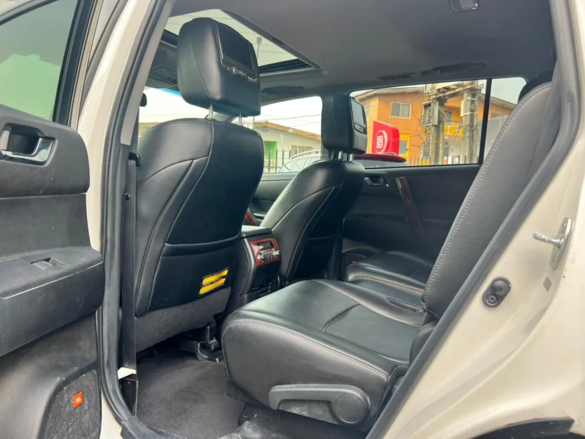 Direct Tokunbo Toyota Highlander 2013 Limited - Image 4