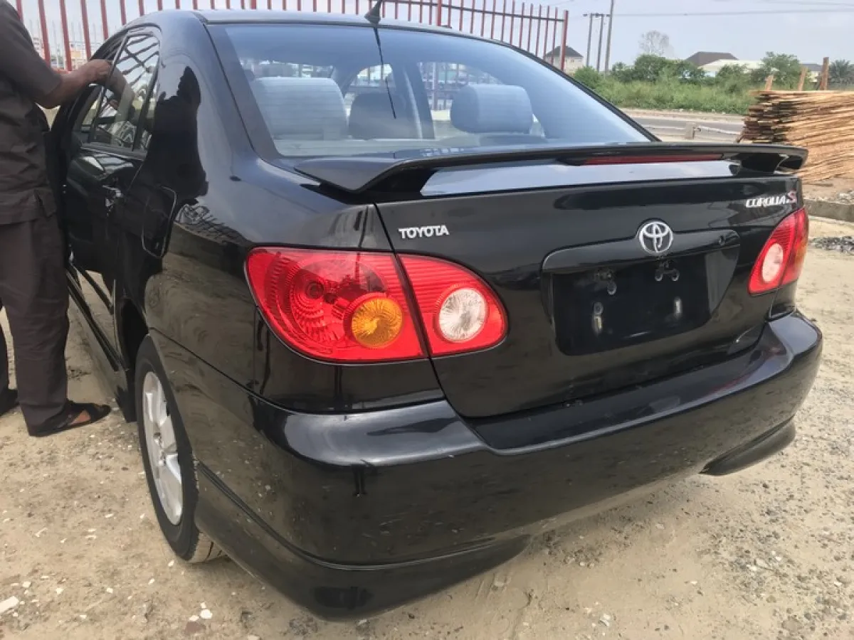 clean tokunbo Toyota Corolla sport model for sale - Image 3