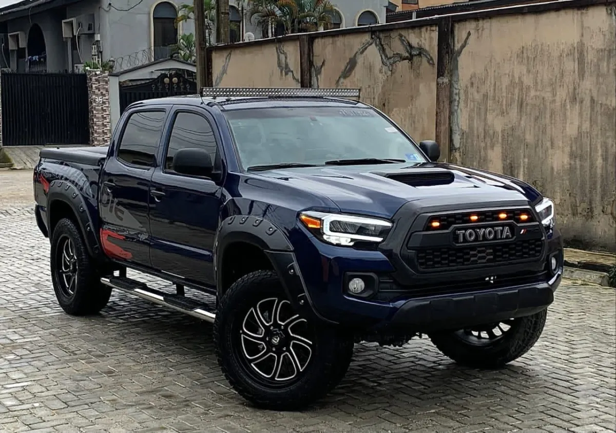 direct tokunbo Toyota Tacoma model - Image 2