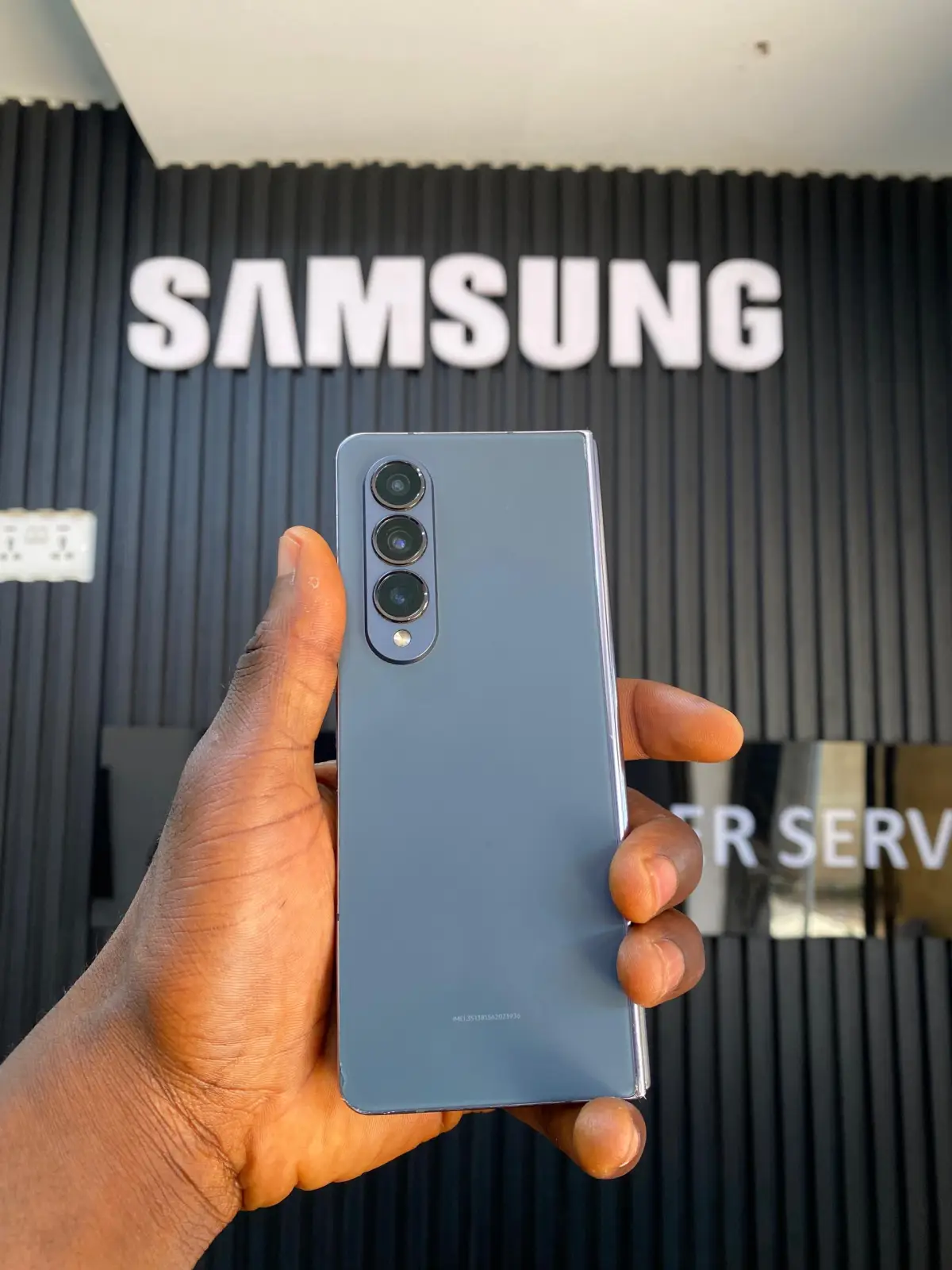 Samsung galaxy fold 4 - Image 4