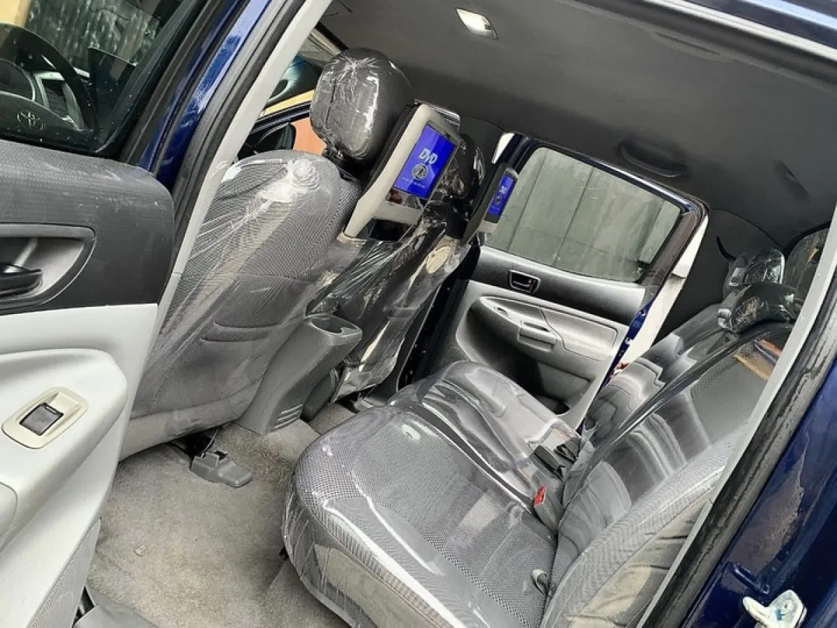 direct tokunbo Toyota Tacoma model - Image 6