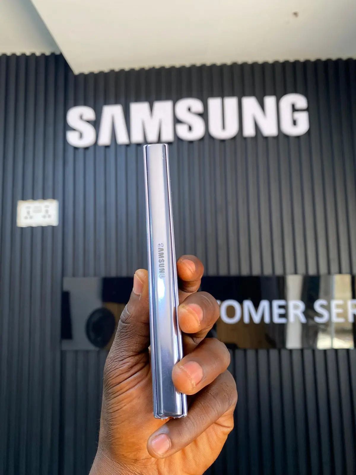 Samsung galaxy fold 4 - Image 5