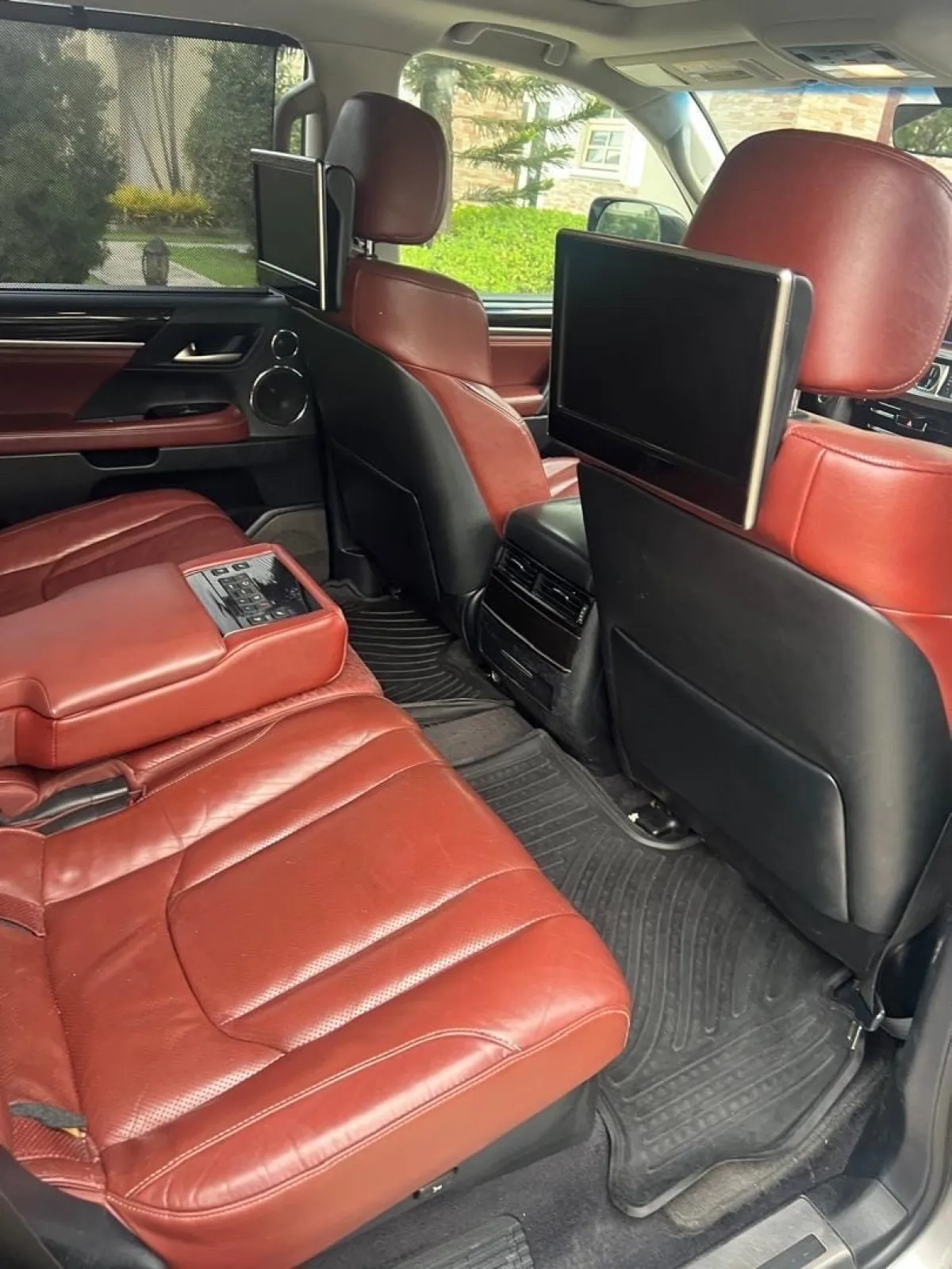 Used 2018 Lexus LX570 Premium High Specification - Image 6