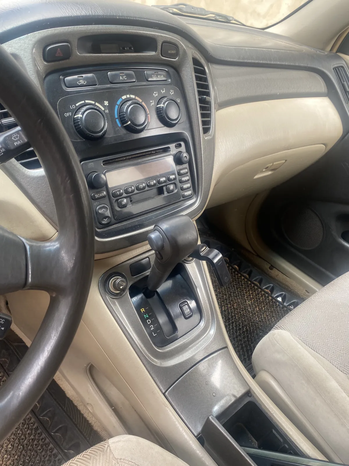 2004 Toyota Highlander - Image 3