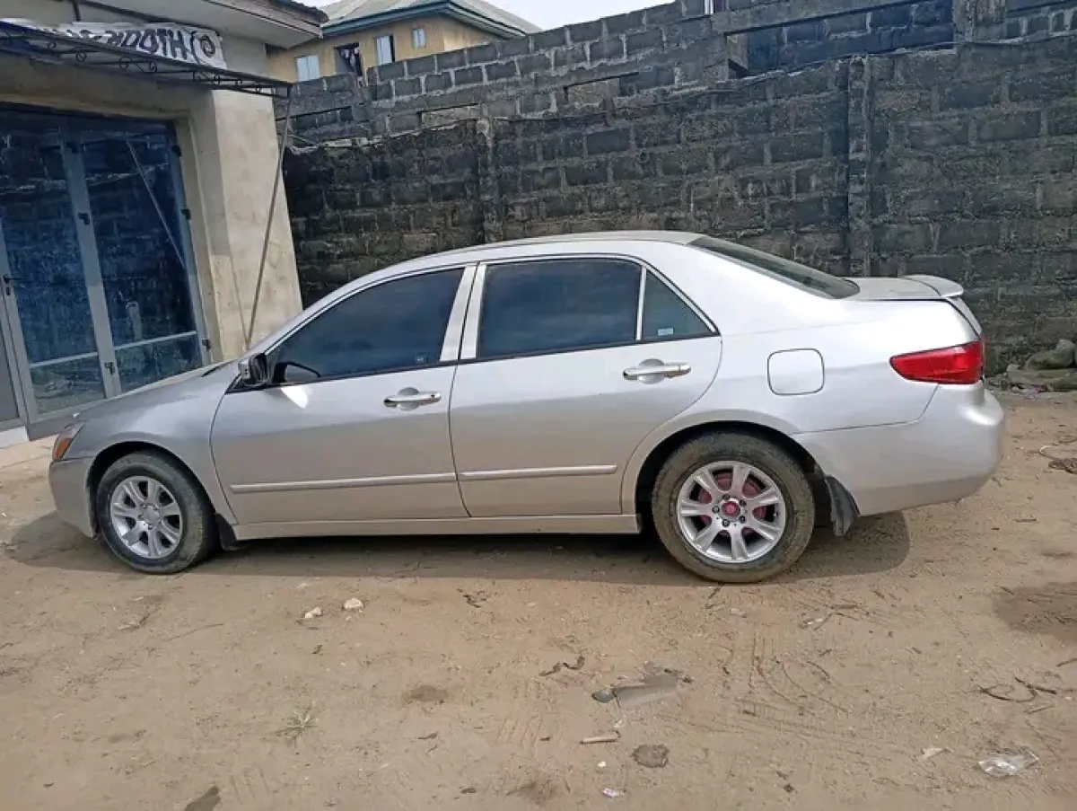Super clean Honda Accord EOD - Image 2
