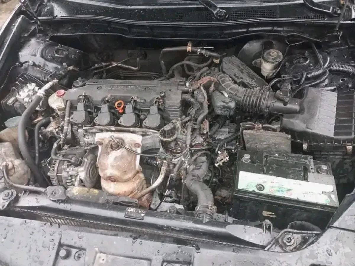 Super clean Honda Accord EOD black - Image 8