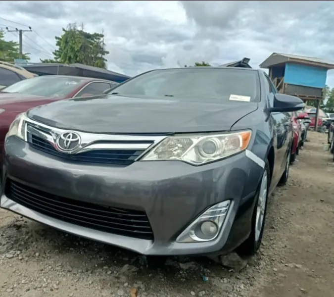 2013 model toyota camry