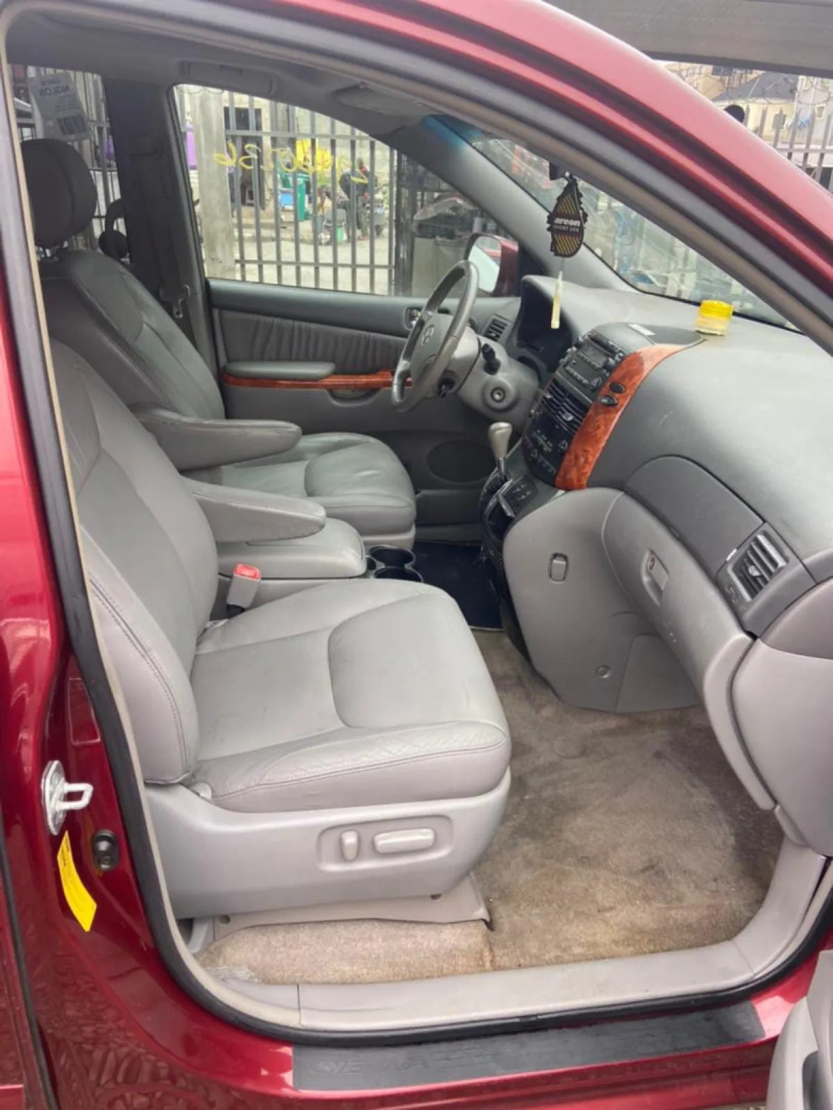 Toyota sienna 2008 - Image 5