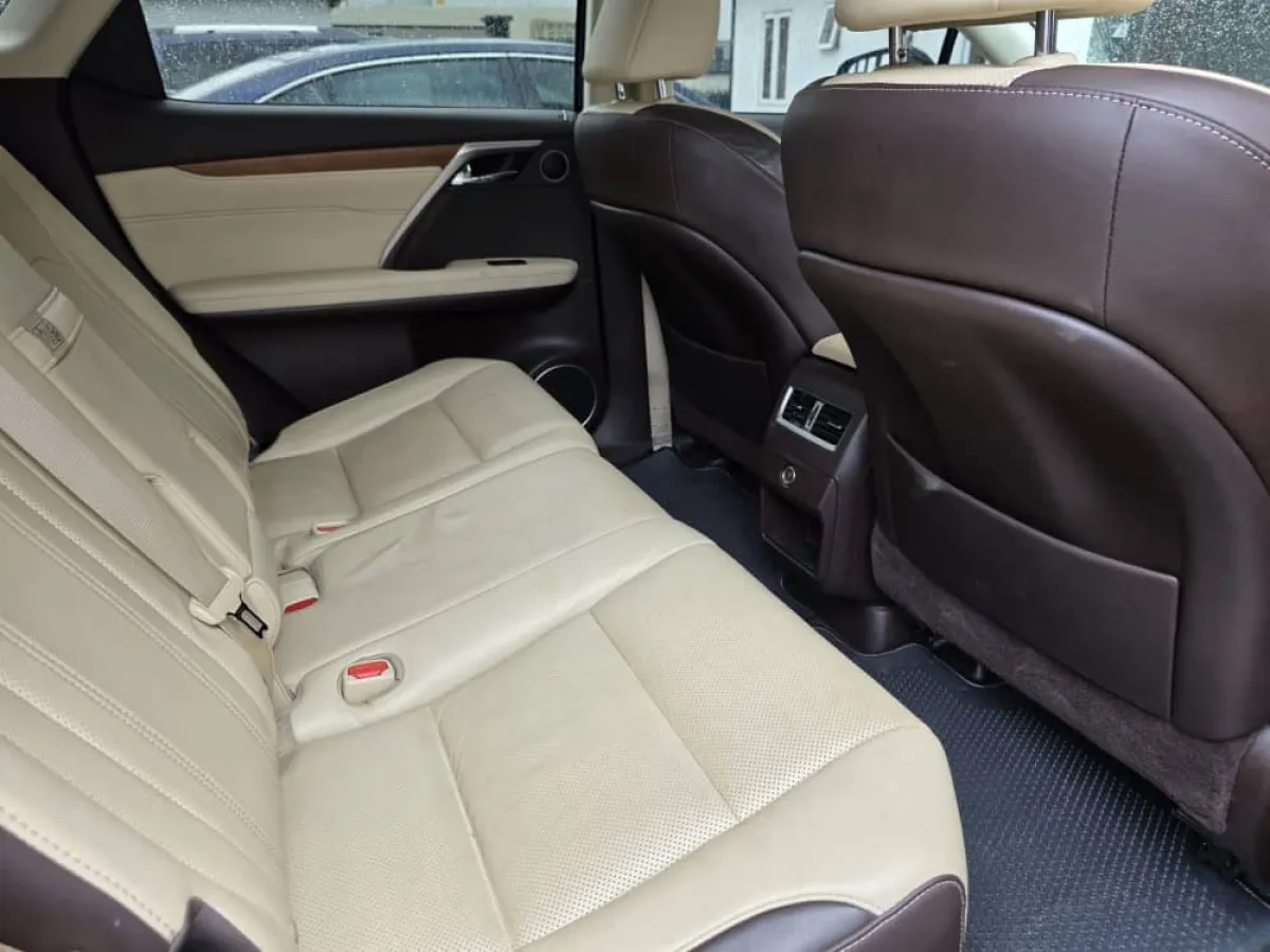 Toks 2017 Lexus RX350 Premium Full Options - Image 4