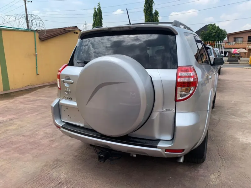 Toyota Rav4 2012 Full Option