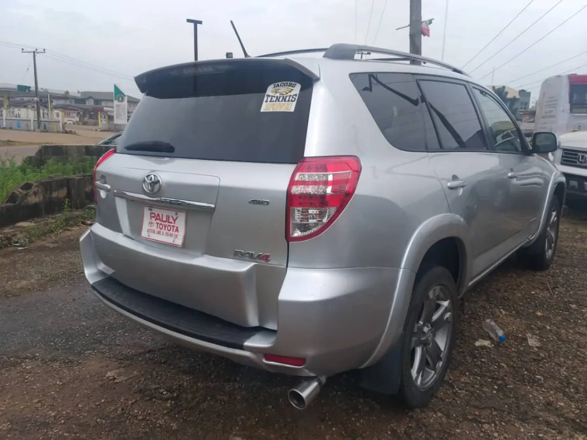 Toyota RAV4 2012 Sports Special Edition - Image 2