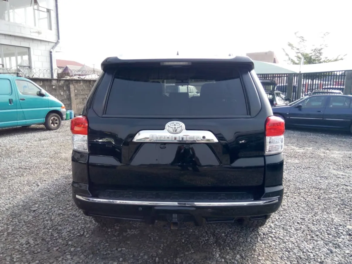 2010 Toyota 4runner - Image 4