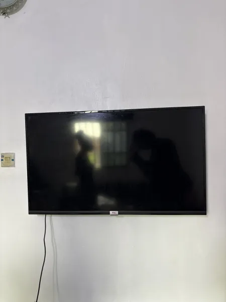 TCL 43-inch Smart Android TV