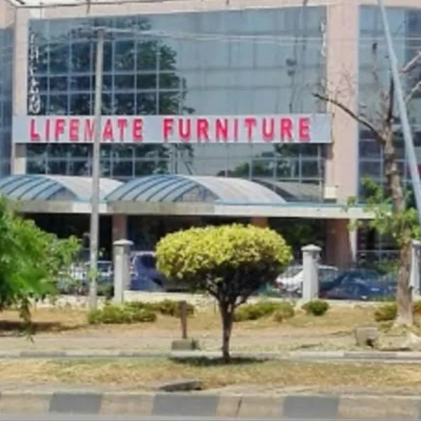 Mall/hotel/gas station for sale - wuse Zone4