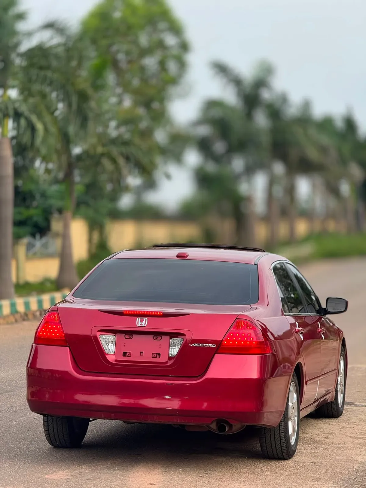 Distress sales Honda Accord - Image 9