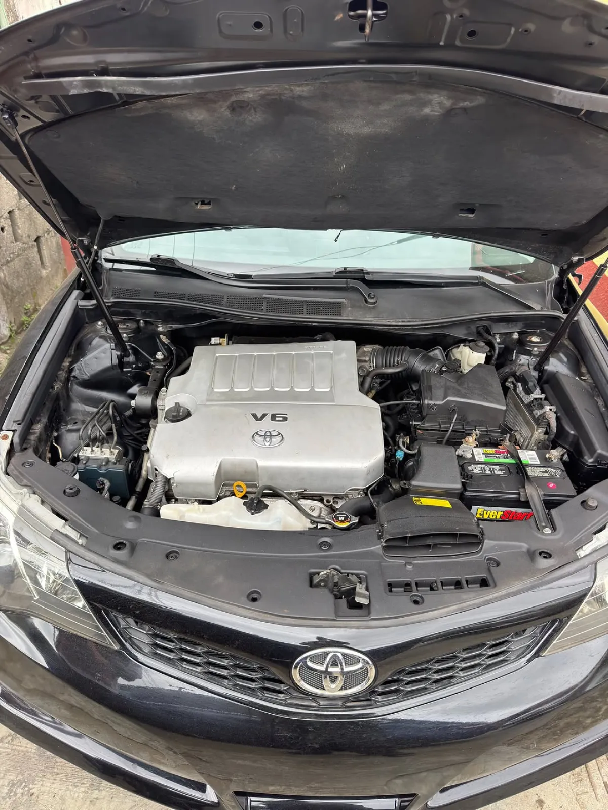 2011 Toyota Camry - Image 4