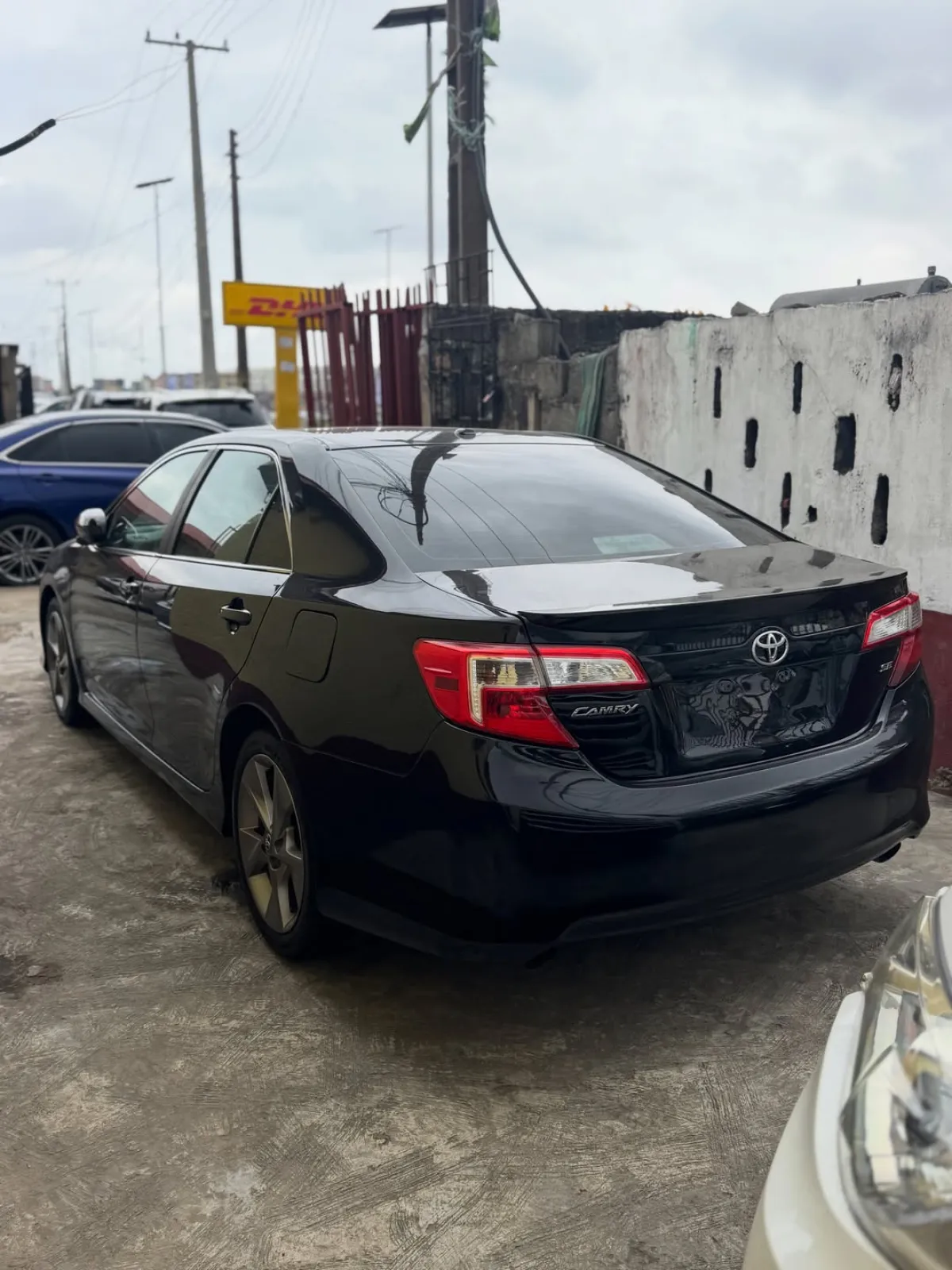 2011 Toyota Camry - Image 5